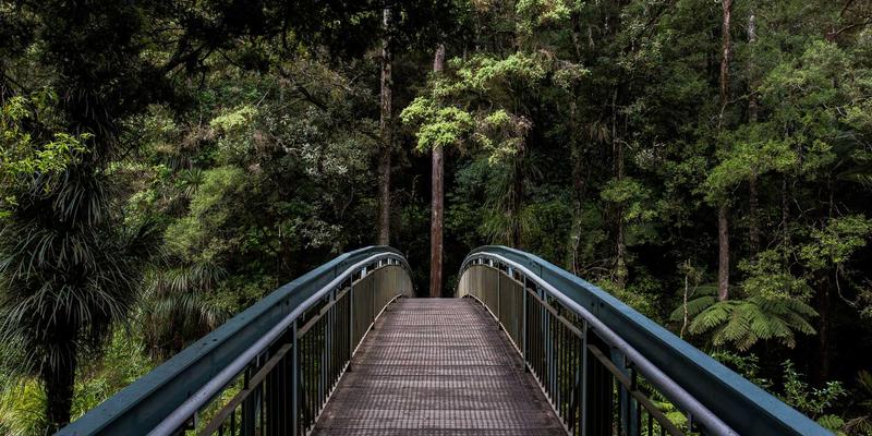 章里古道徒步笔记：在简约行走中阅读地质与历史的双重文本